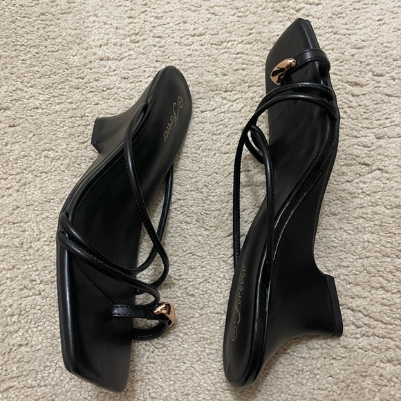 REVOLVE Black and Gold Strappy Heels - Picture 2 of 3